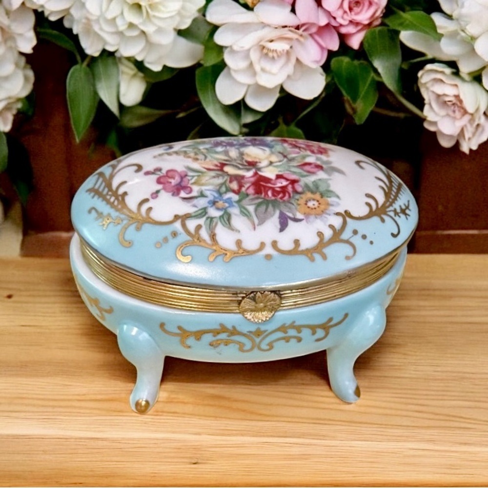 French Victorian Gilded Jewelry Casket Vanity Cache
